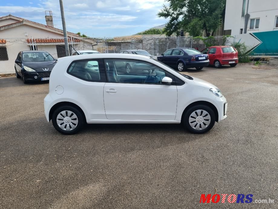 2016' Volkswagen Up! 1,0 photo #5