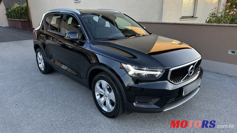 2019' Volvo XC40 D3 photo #2