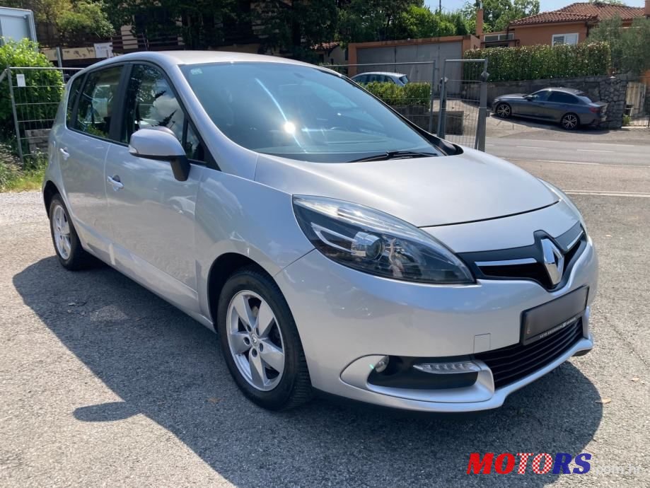 2014' Renault Scenic Dci photo #2