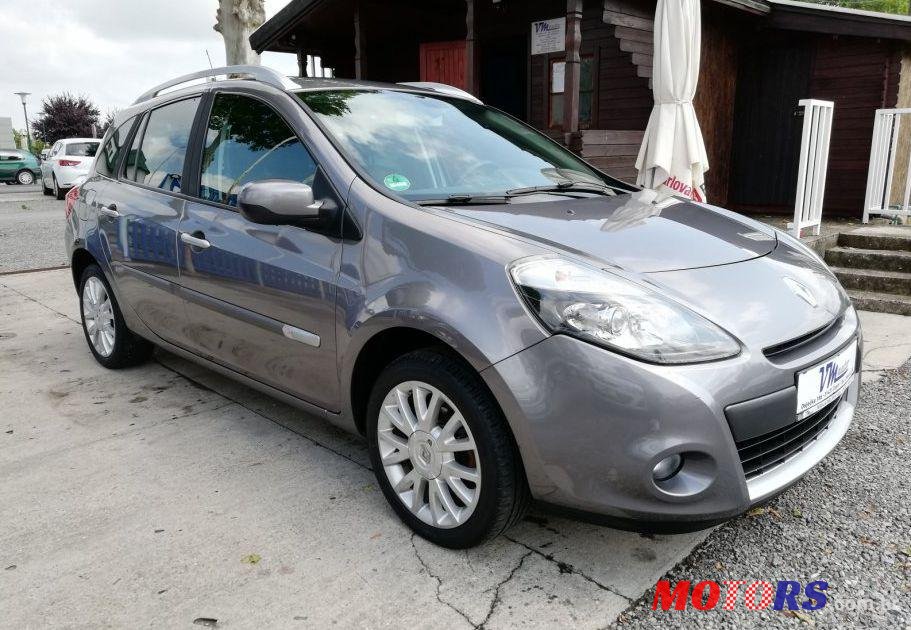 2010' Renault Clio 1,5 Dci photo #1