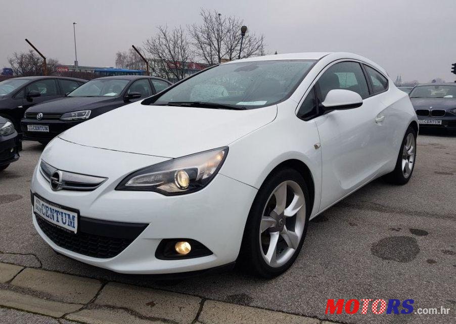 2013' Opel Astra 1,7 Cdti Classic photo #1