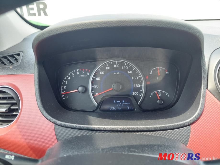 2017' Hyundai i10 photo #5