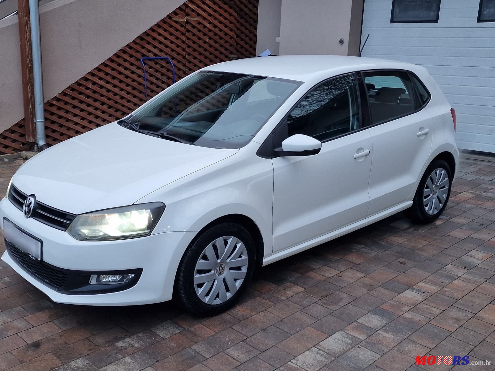 2010' Volkswagen Polo 1,6 Tdi photo #3