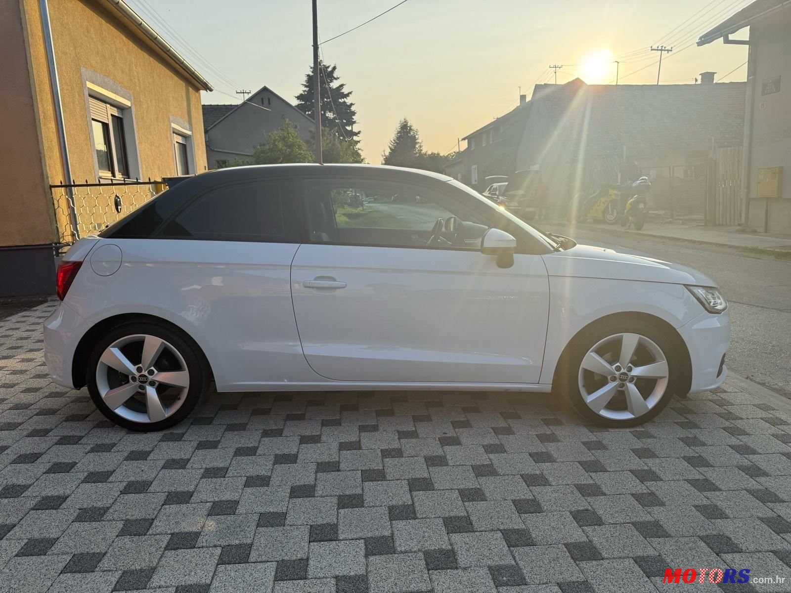 2015' Audi A1 1,4 Tdi photo #4