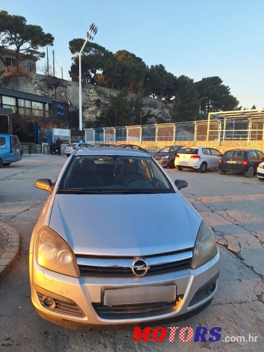 2005' Opel Astra 1,6 photo #2