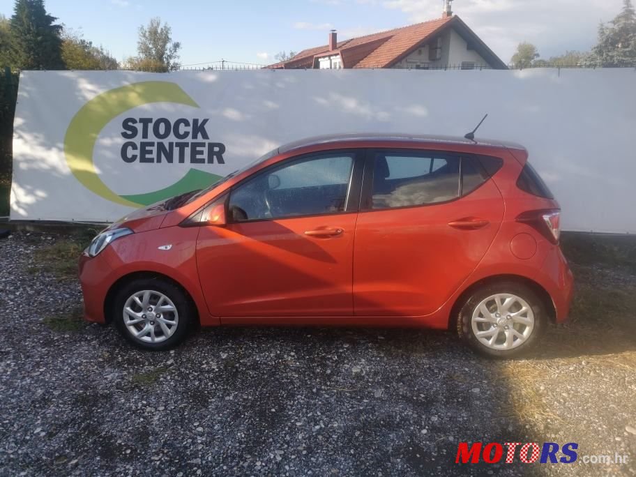 2017' Hyundai i10 1.0 photo #3