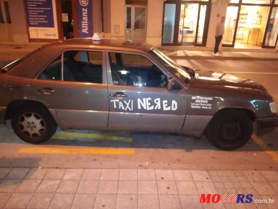 1995' Mercedes-Benz 124 photo #2