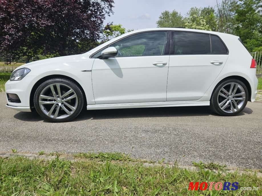 2015' Volkswagen Golf VII 1,4 Tsi photo #1