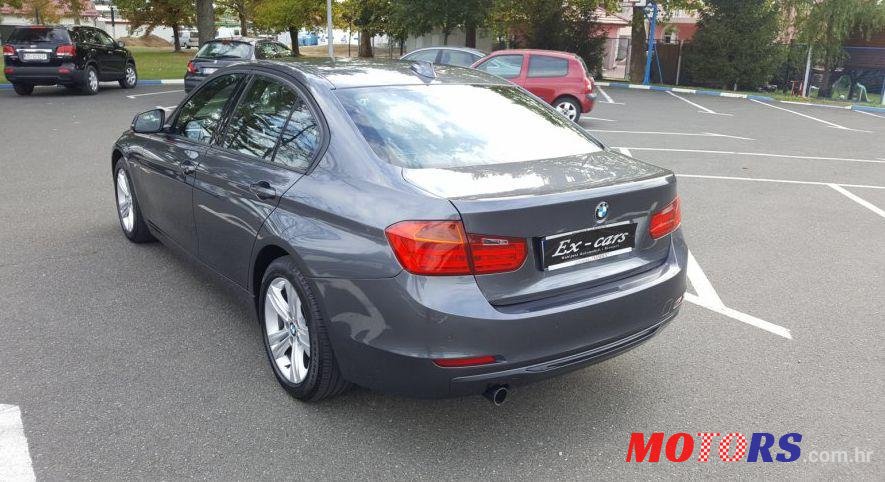 2013' BMW Serija 3 318D photo #1
