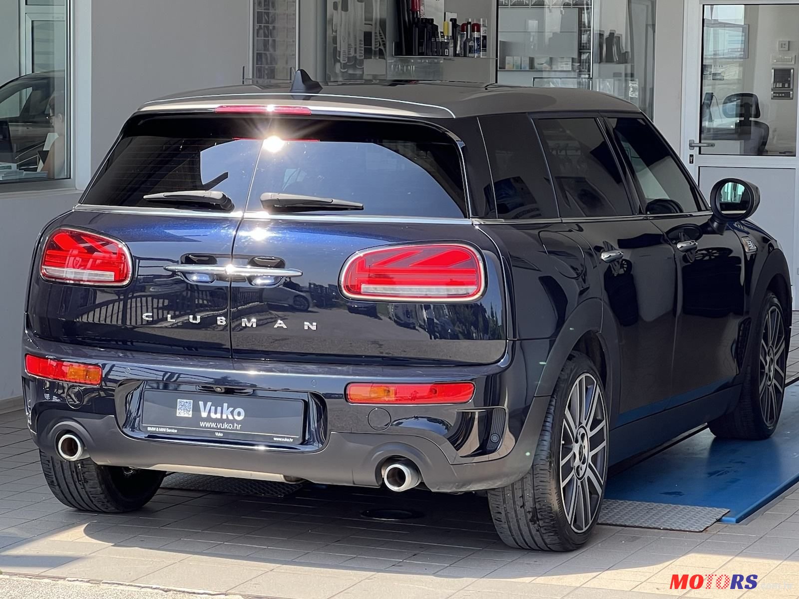 2019' MINI Clubman Cooper Sd photo #6