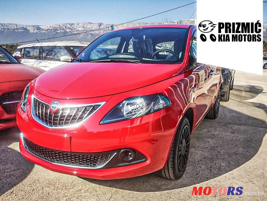 2022' Lancia Ypsilon 1.0 photo #1