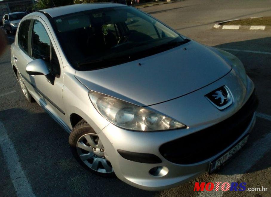 2007' Peugeot 207 1,4 photo #1