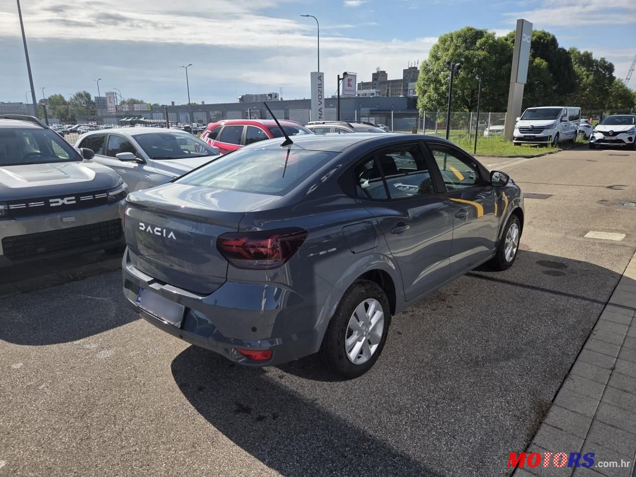 2024' Dacia Logan Expression Tce 90 photo #3