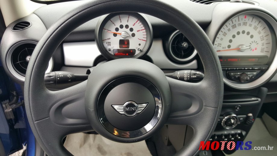 2012' MINI Cooper photo #2