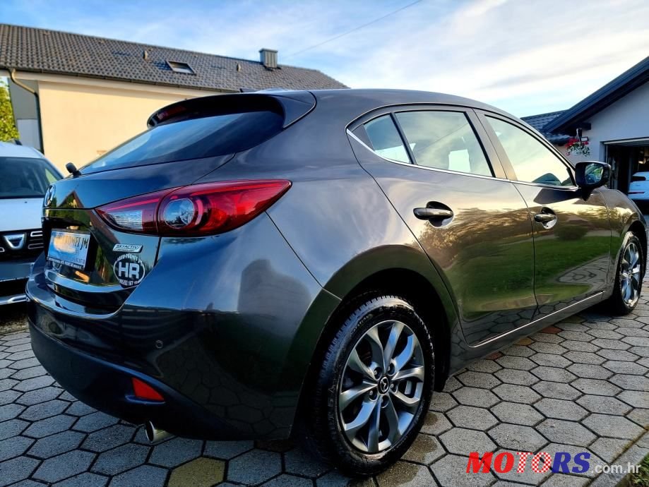 2014' Mazda 3 G100 Challenge photo #5