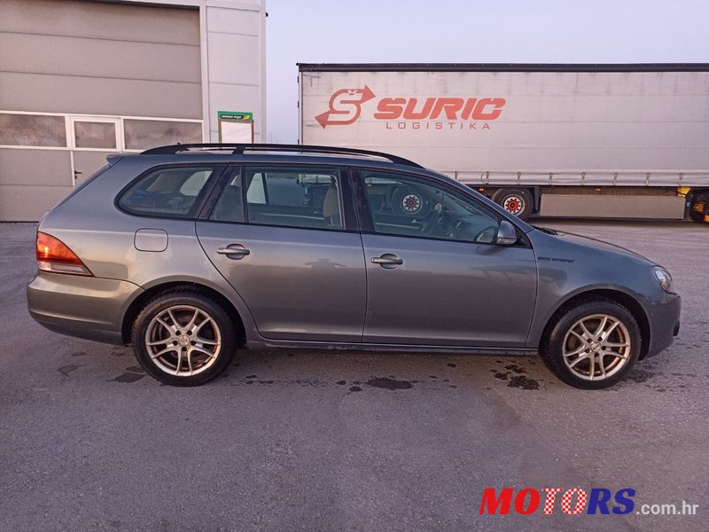 2011' Volkswagen Golf VI Variant photo #1