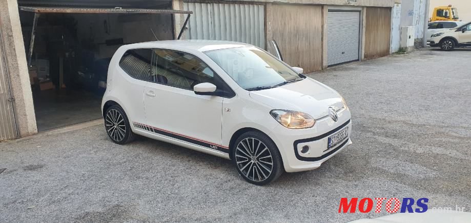2013' Volkswagen Up! photo #3