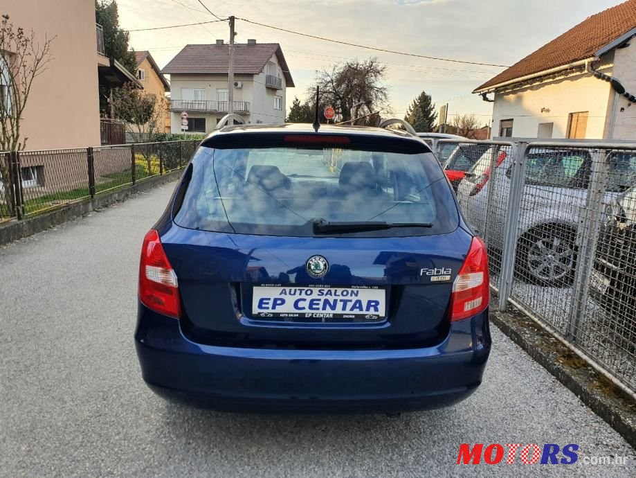 2011' Skoda Fabia Combi photo #5