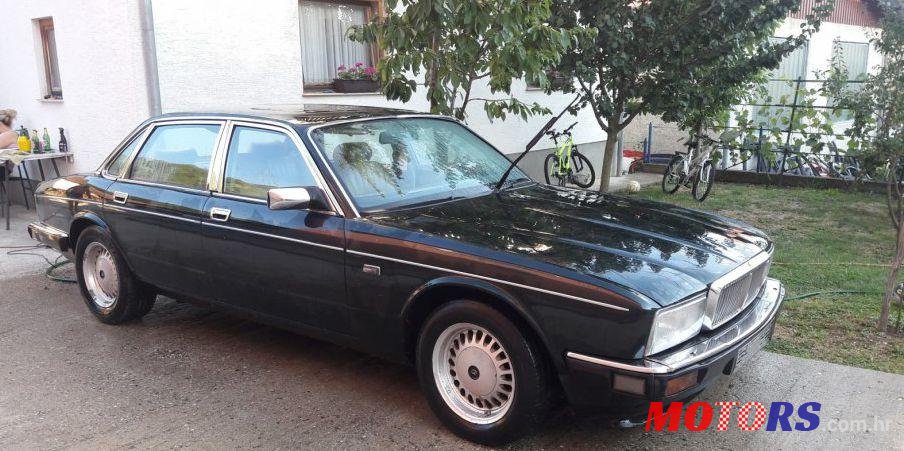 1989' Jaguar XJ 3.6I Automatic Daimler photo #1