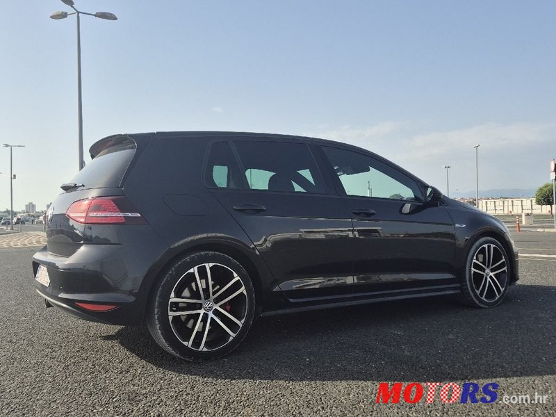 2015' Volkswagen Golf VII 2.0 Tdi photo #4