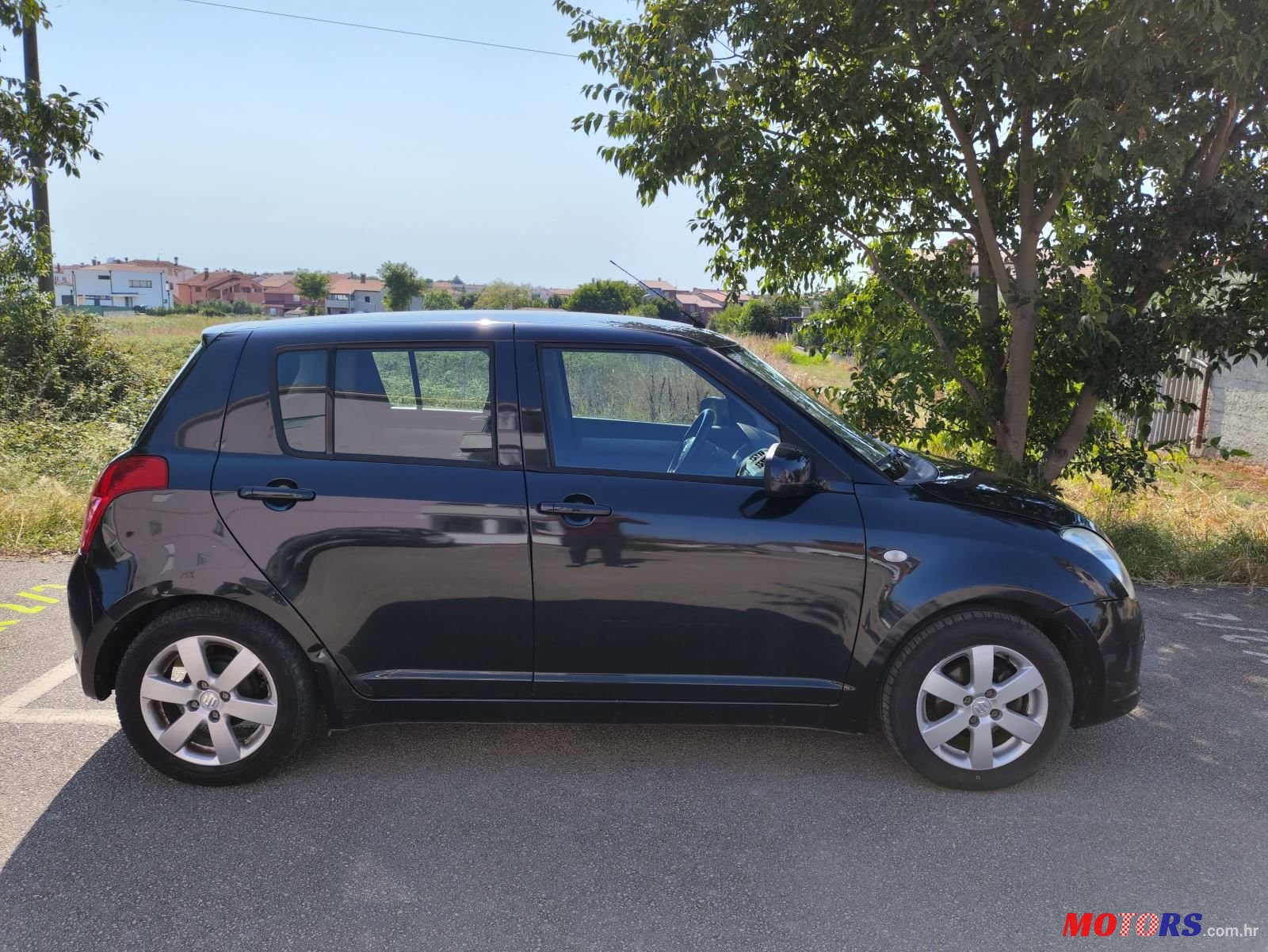 2008' Suzuki Swift 1.3 Ddis photo #3