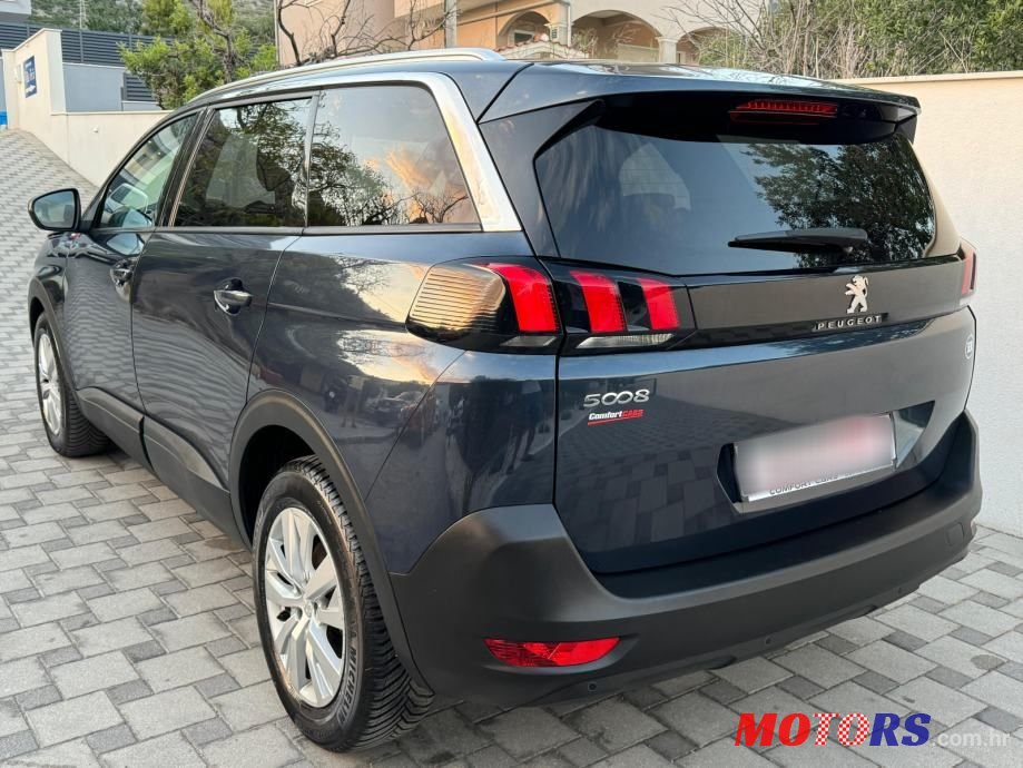 2019' Peugeot 5008 1,5 Bluehdi photo #6