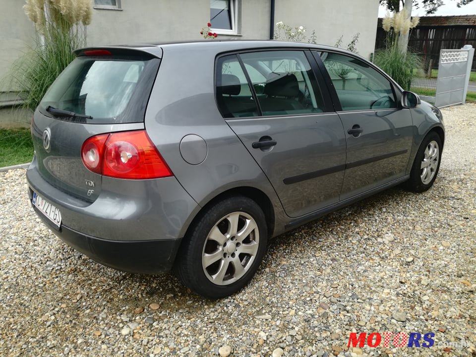 2005' Volkswagen Golf V photo #2