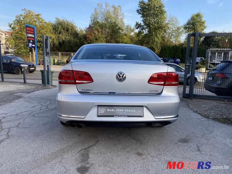 2012' Volkswagen Passat photo #6