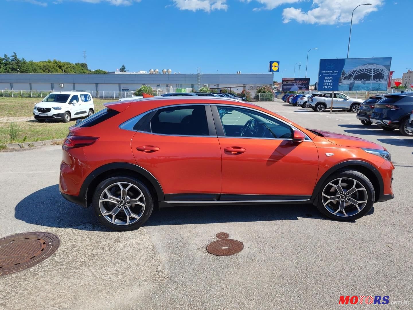 2020' Kia XCeed photo #6