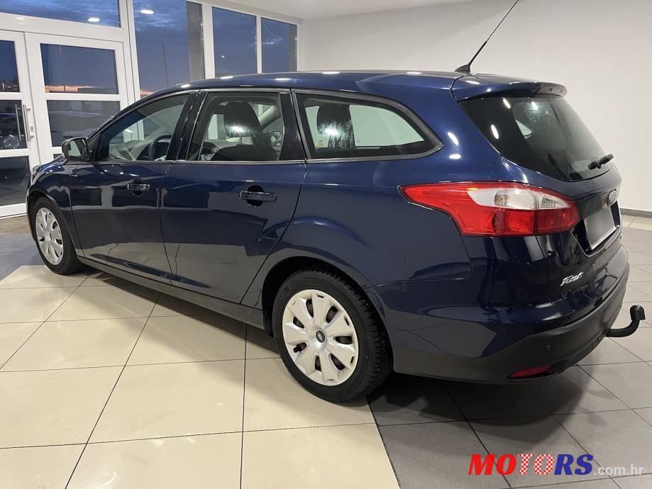 2012' Ford Focus Karavan photo #6