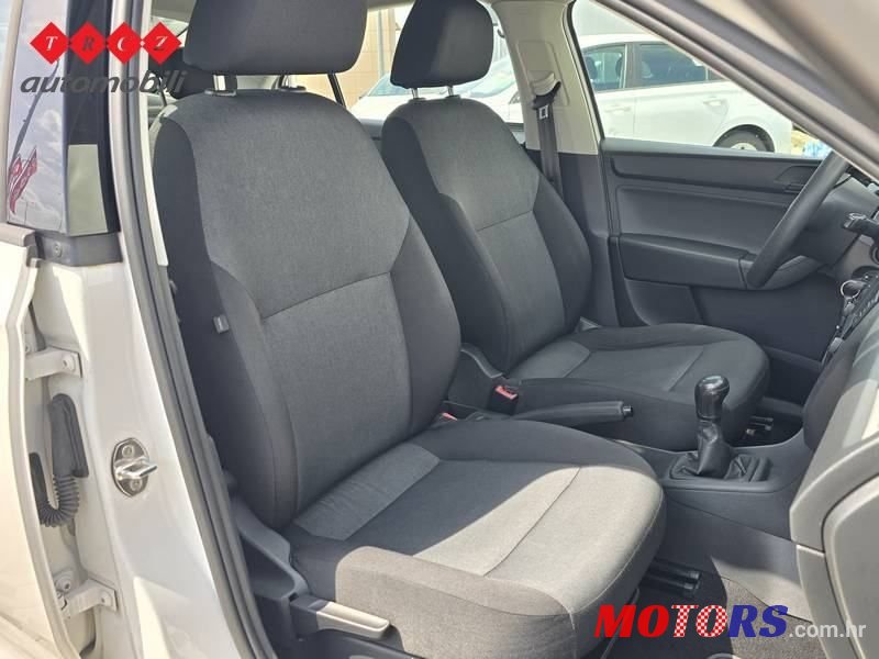 2015' Skoda Rapid 1.4 Tdi photo #6