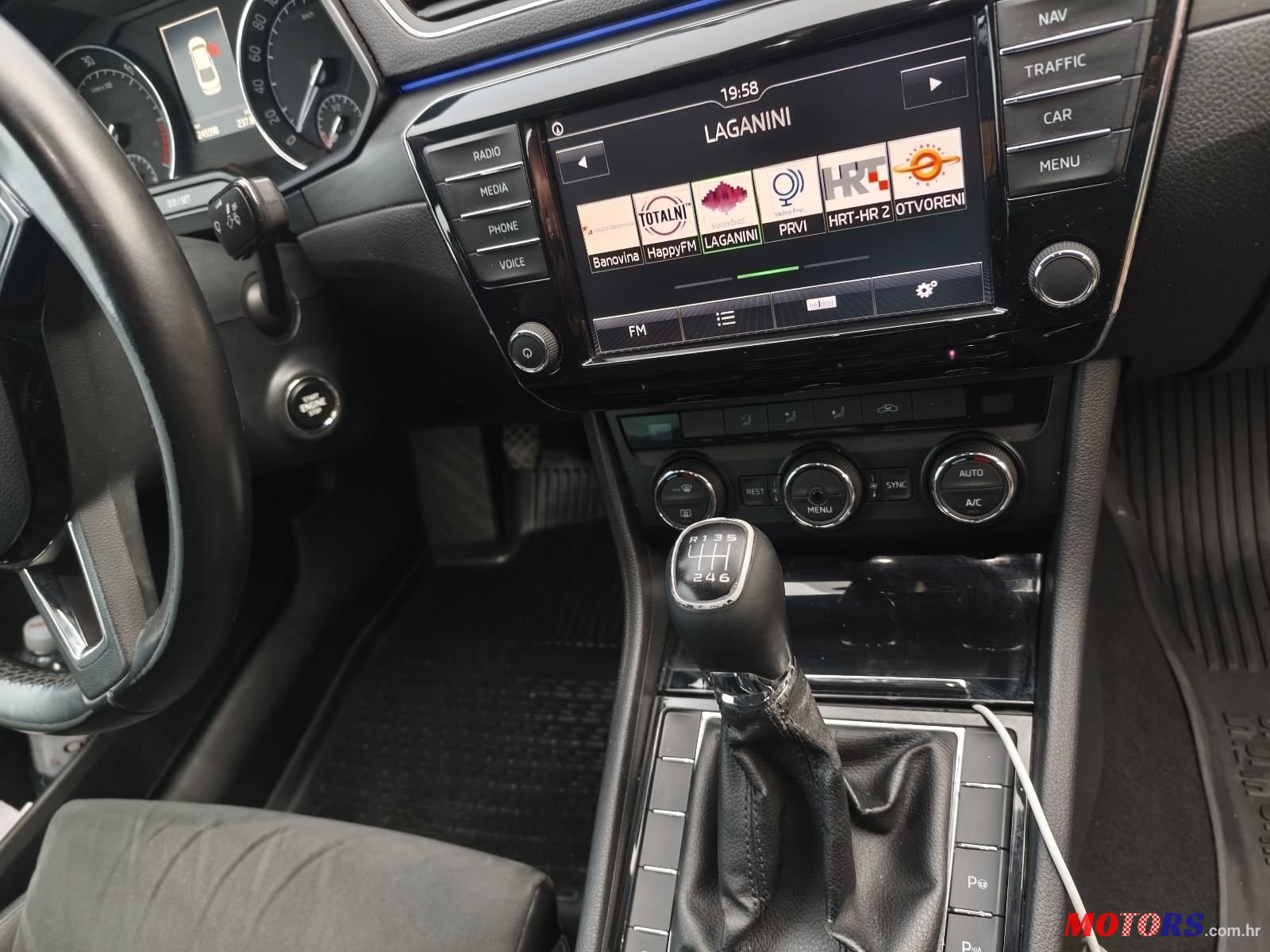 2015' Skoda Superb 2,0 Tdi photo #6