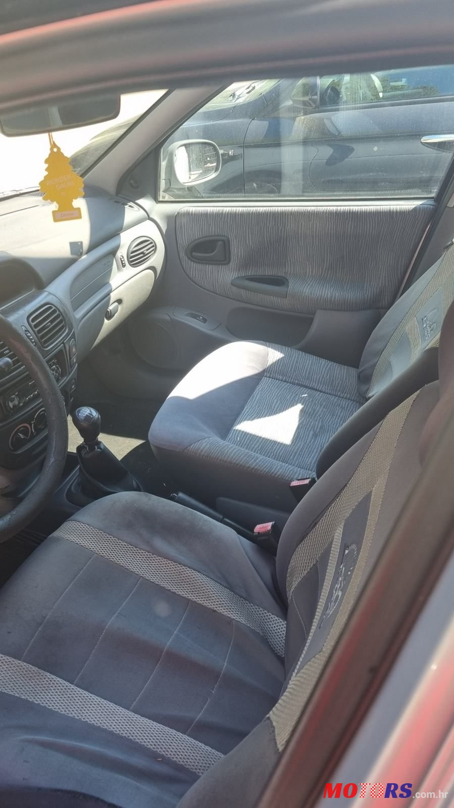 2001' Renault Megane 1,4 16V photo #5