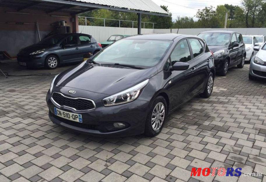 2012' Kia Cee'D 1,4 Crdi Lx photo #2