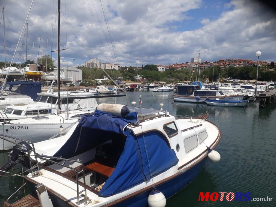 1989' Maestral 710 photo #1