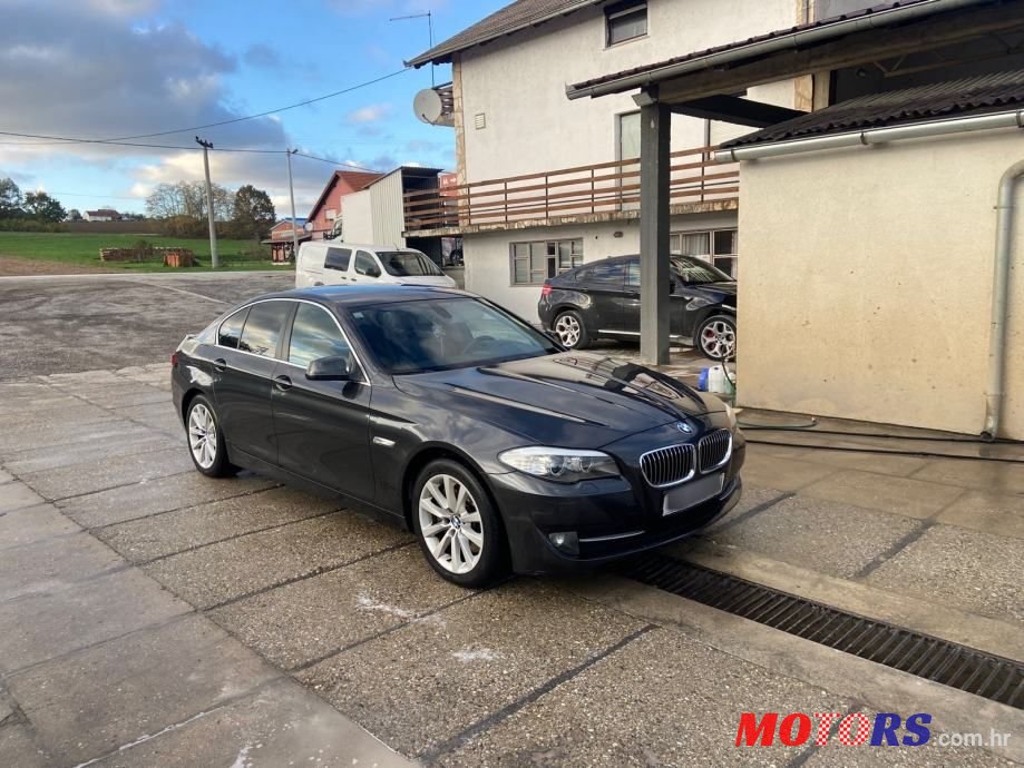 2010' BMW Serija 5 525D photo #1
