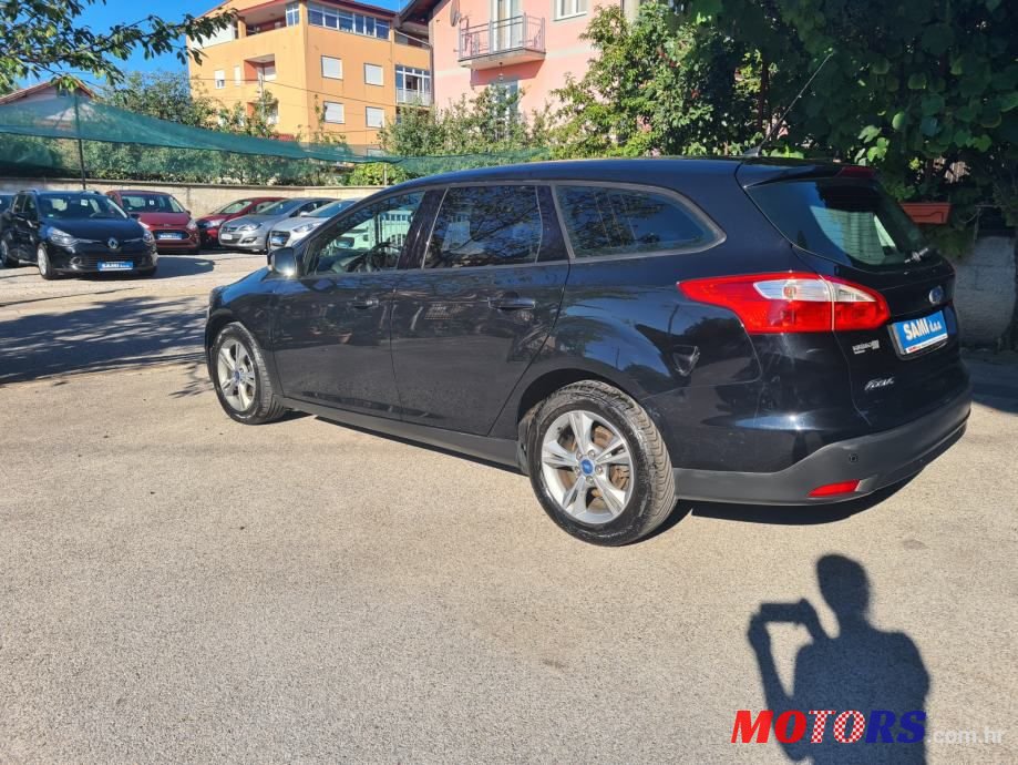 2014' Ford Focus Karavan photo #3