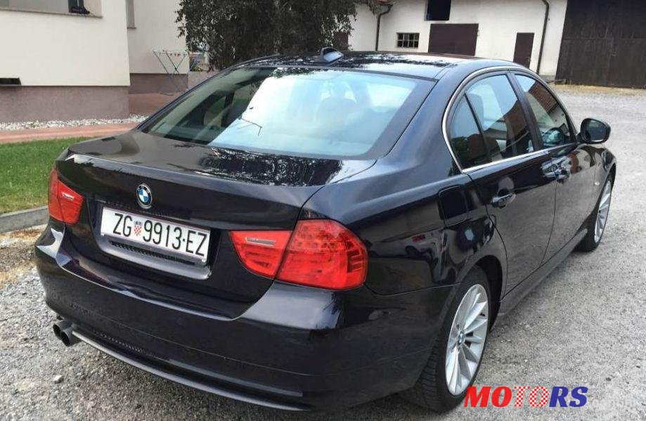 2010' BMW Serija 3 325D photo #2