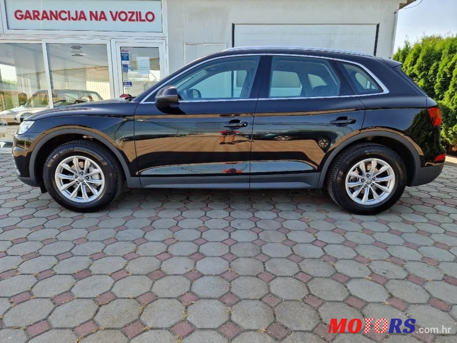 2020' Audi Q5 35 Tdi photo #4