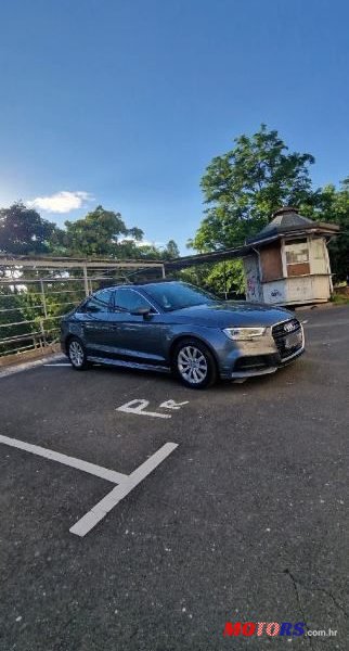 2017' Audi A3 2.0 Tdi S-Line photo #3