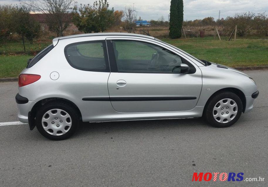 2005' Peugeot 206 1,4 Hdi photo #1