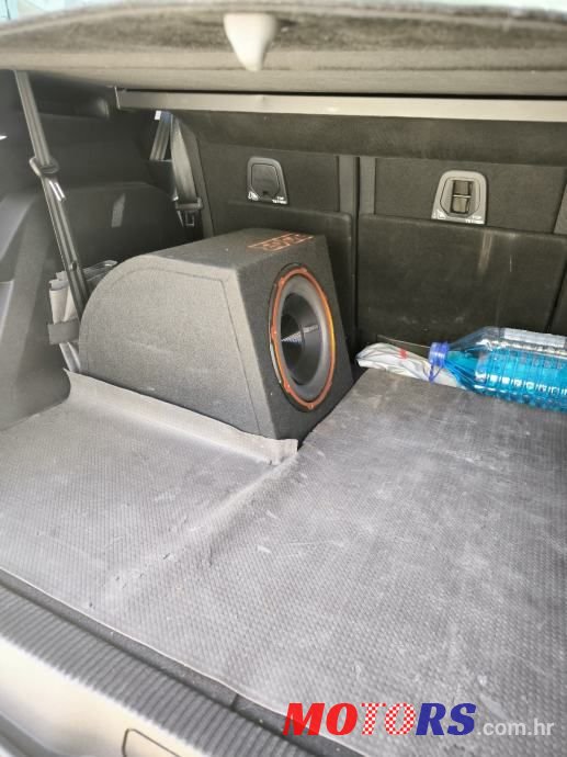 2019' Peugeot 5008 photo #5