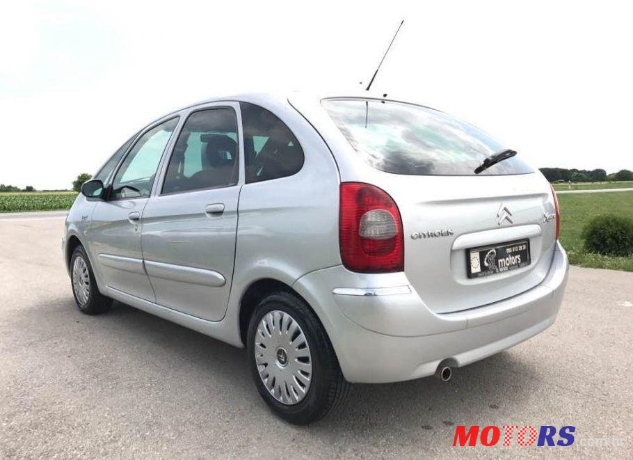 2004' Citroen Xsara Picasso 1,6 I photo #2