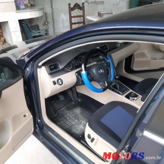 2012' Volkswagen Passat 1,6 Tdi photo #3