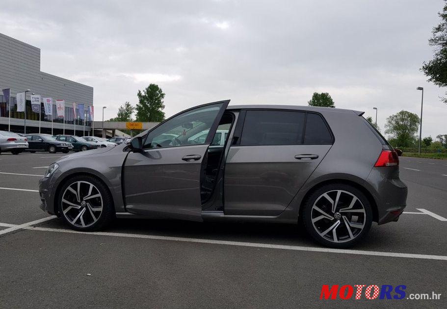 2013' Volkswagen Golf VII 1,6 Tdi Bmt photo #1