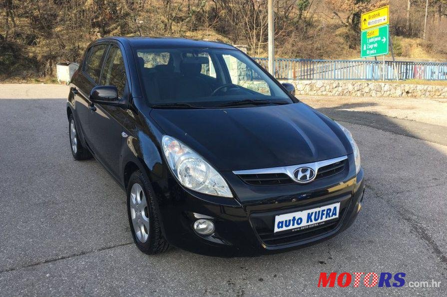 2009' Hyundai i20 1,4 Crdi photo #1