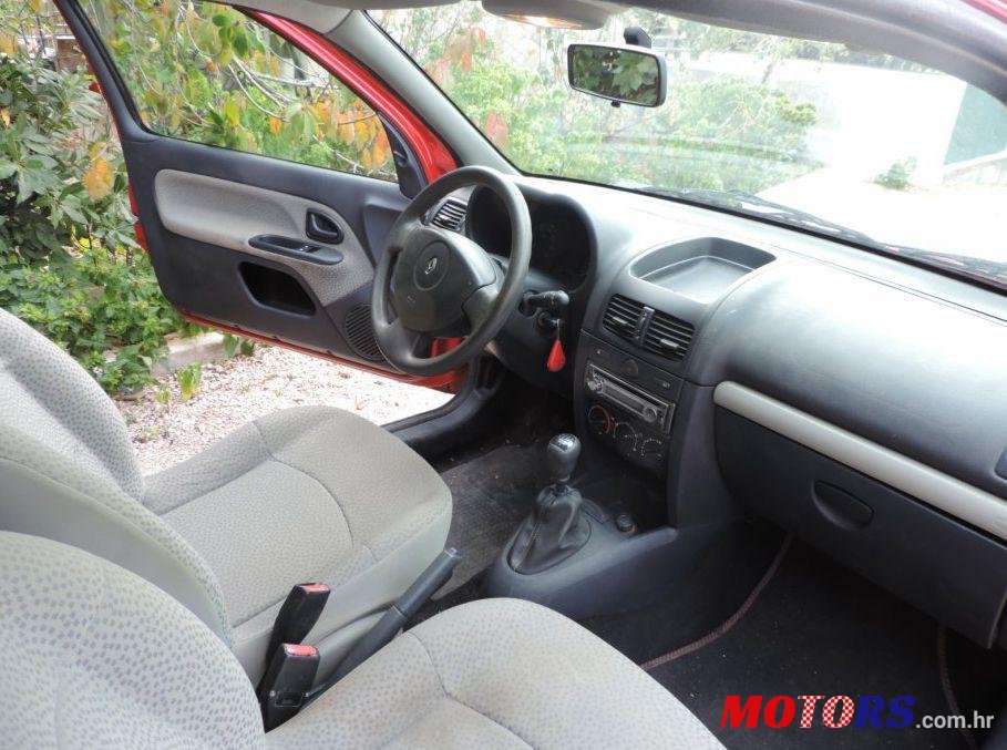 2006' Renault Clio 1,2 16V photo #1