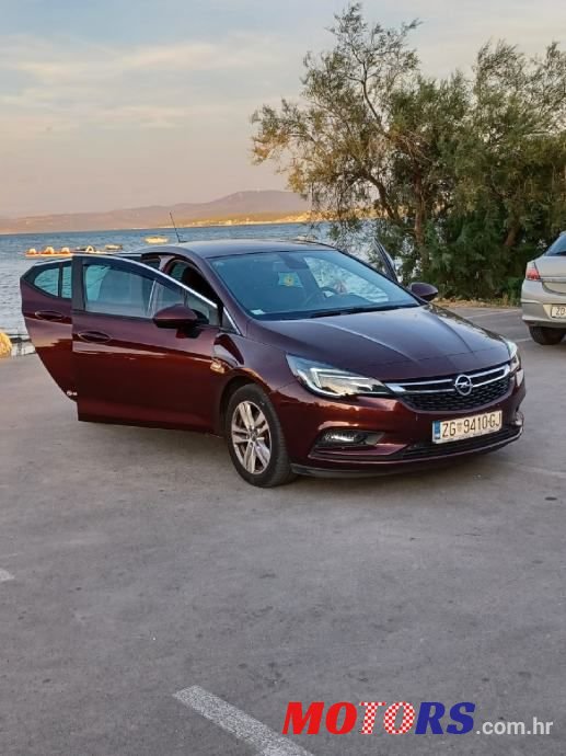 2018' Opel Astra 1.6 Cdti photo #5