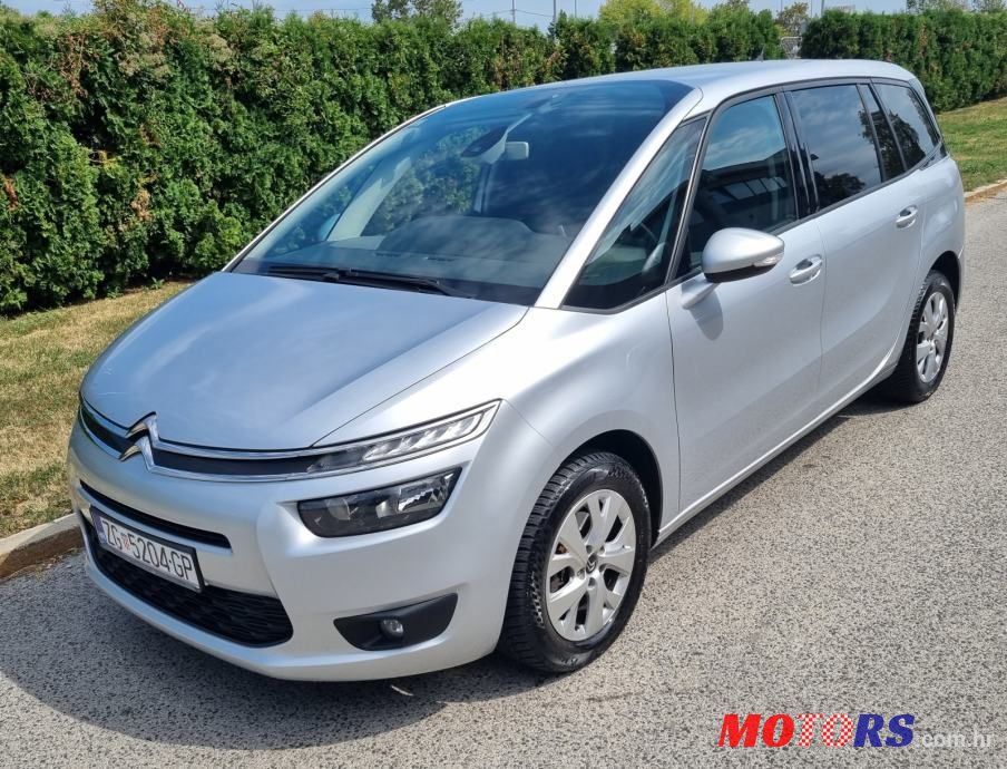 2015' Citroen C4 Grand Picasso photo #2