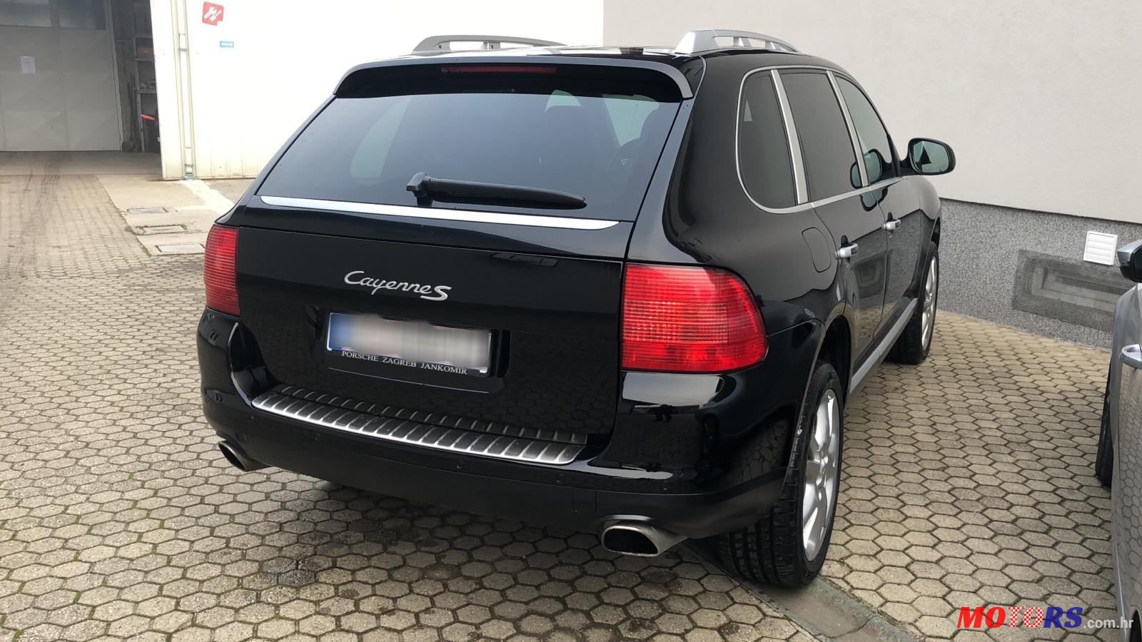 2004' Porsche Cayenne 4,5 V8 photo #3